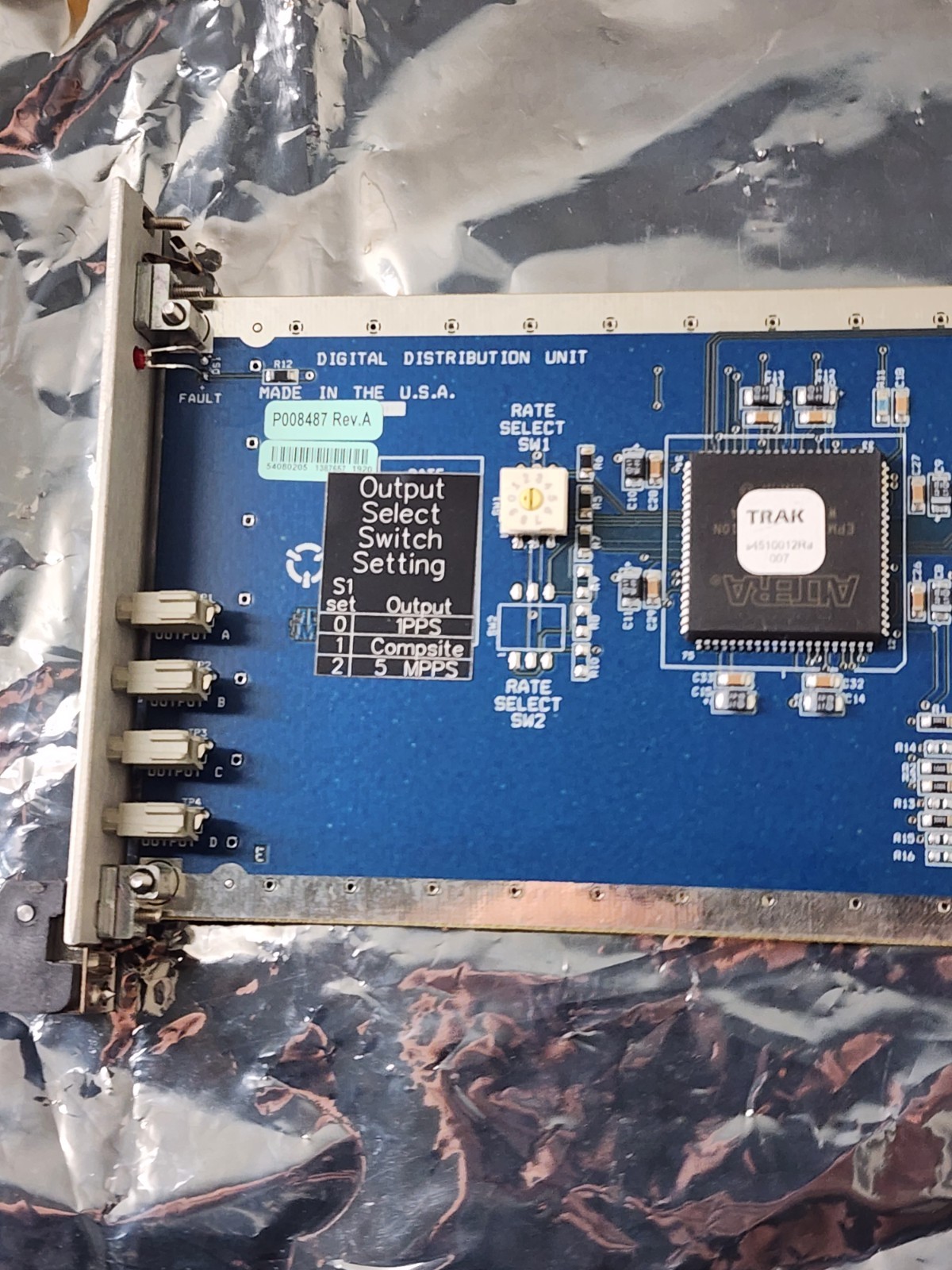 Motorola Trak Systems 9106-1G DDM Digital Distribution Unit P008487