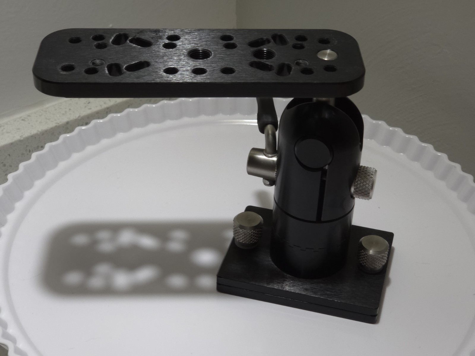 Cisco Fishing Systems Sure-Lock Fully Adjustable Electronics Mount