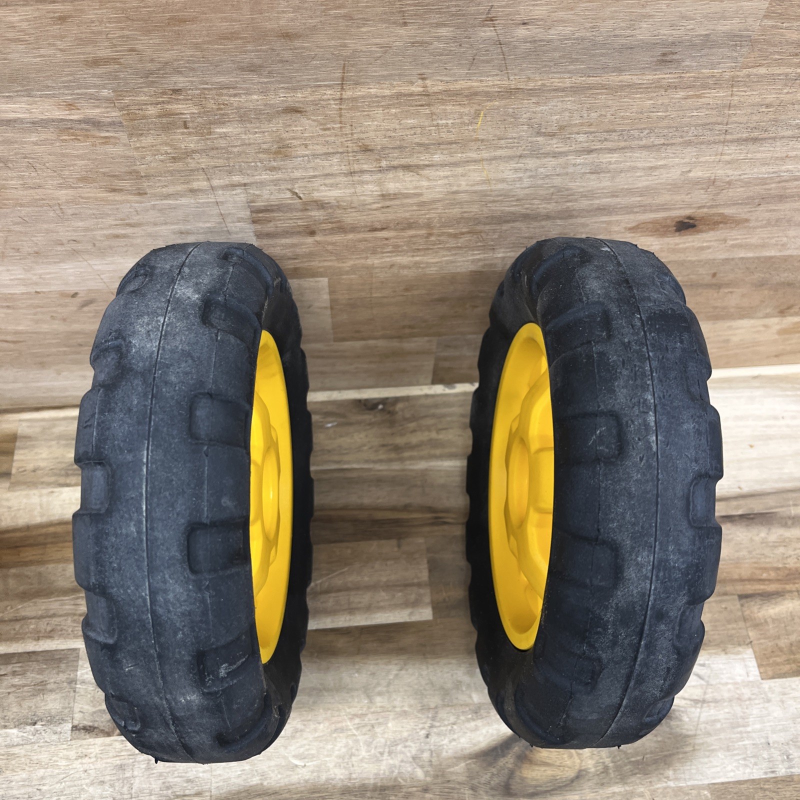 DEWALT DWE74911 31.5 lbs. Rolling Table Saw Stand With Used Wheels-P5-10