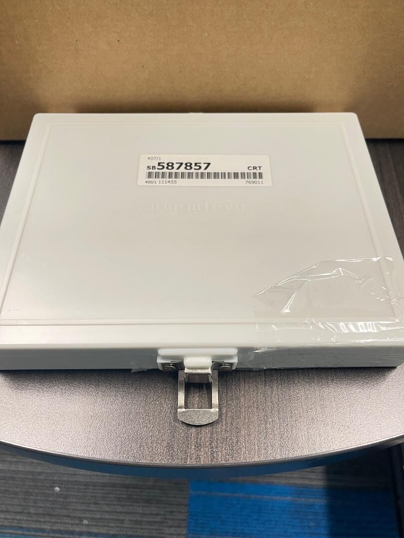 USED PREMIERE MICROSCOPE SLIDE BOX CASE STORAGE HOLDS 100 SLIDES(G)