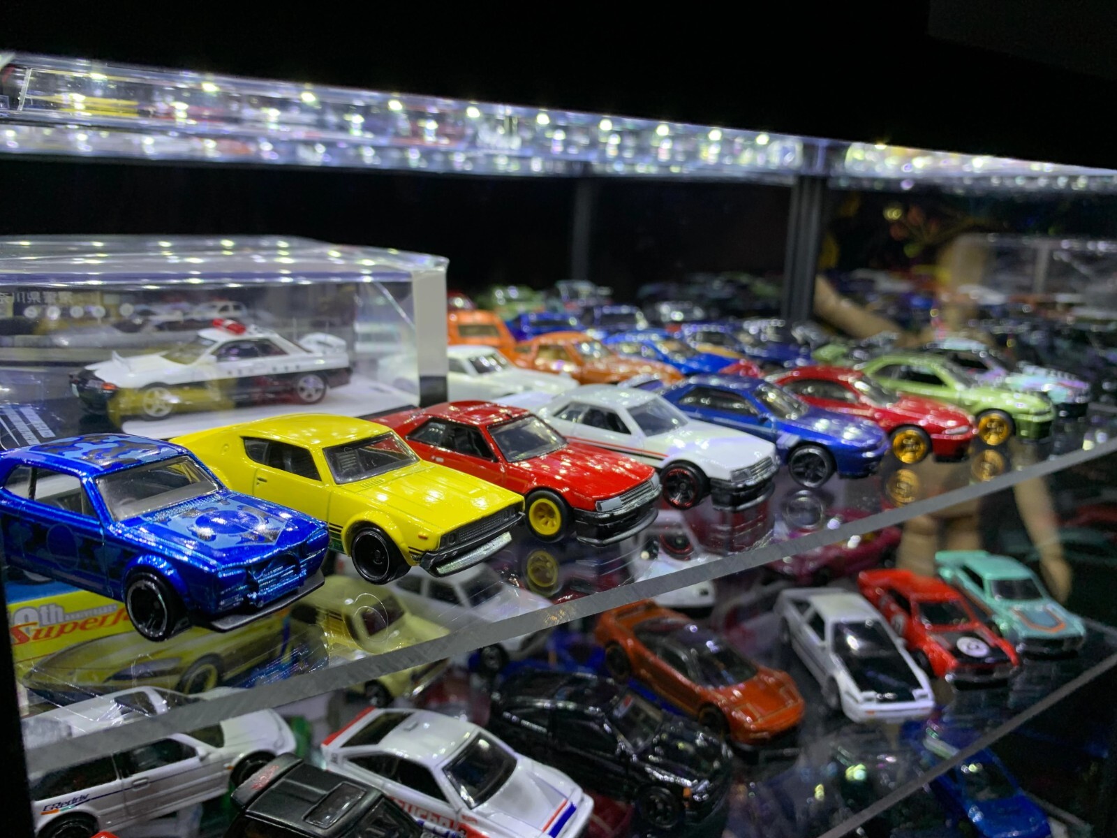 Car Display Case 4 Tier Acrylic LED Light 1/18 Model 1/24 Diecast 1/64 Cabinet