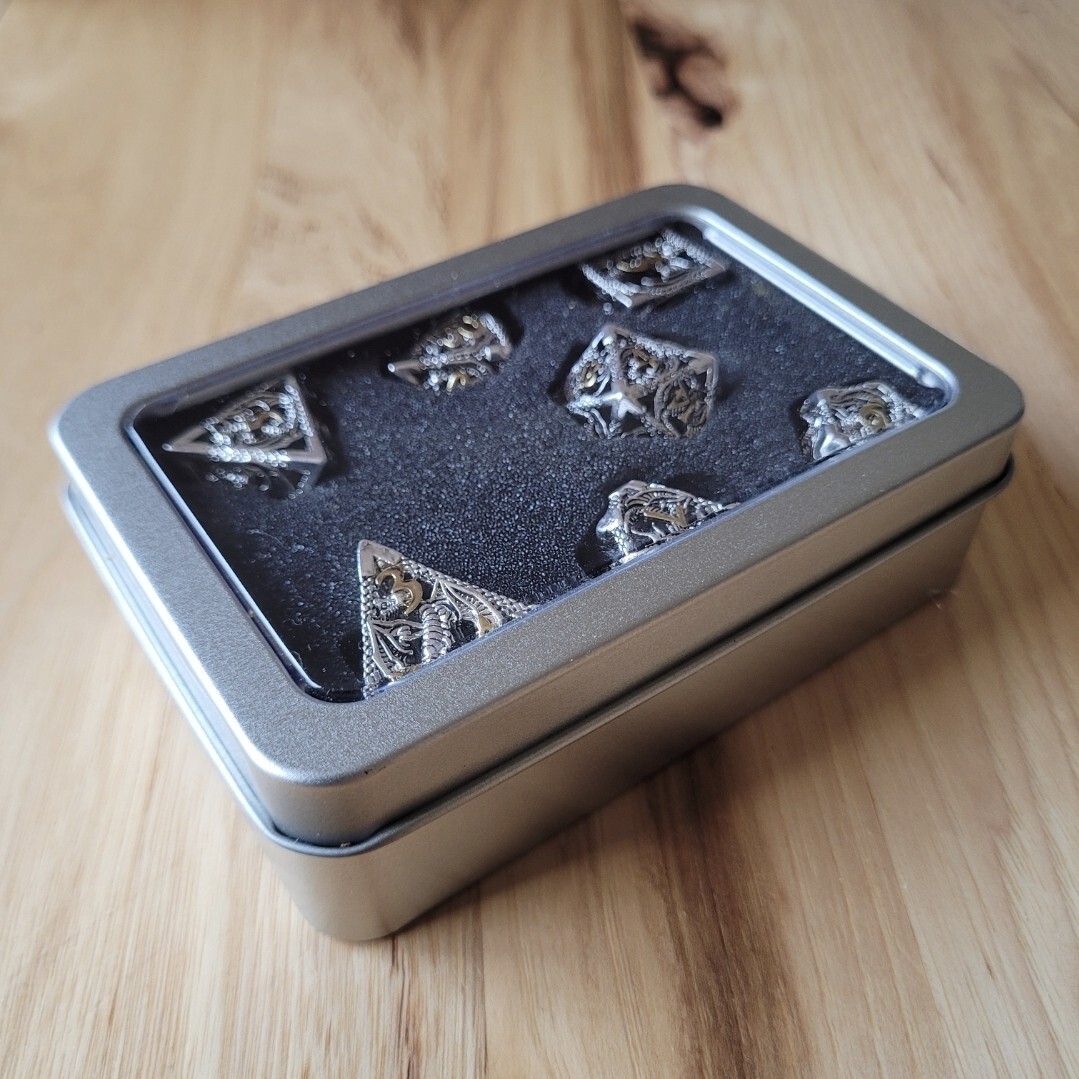 Hollow Metal Dice Set with Box, 7-Piece DND Gaming Dice for RPGs