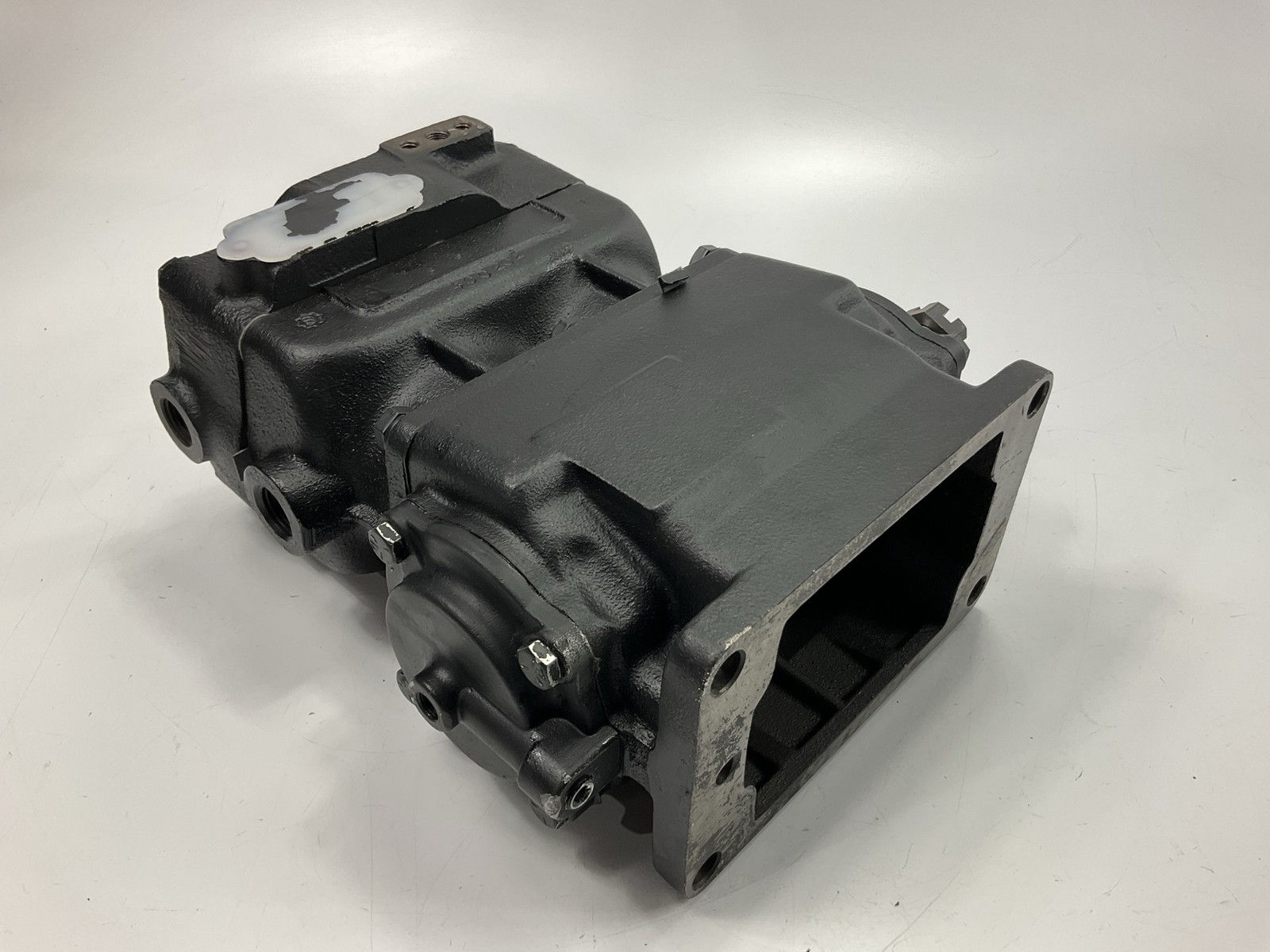 REMAN. Haldex EL13060X Air Brake Compressor EL13060 N7006C