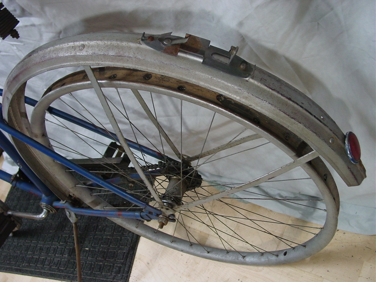 Antique 20's original ELGIN BICYCLE 28" metal clad rims vintage bike project NR