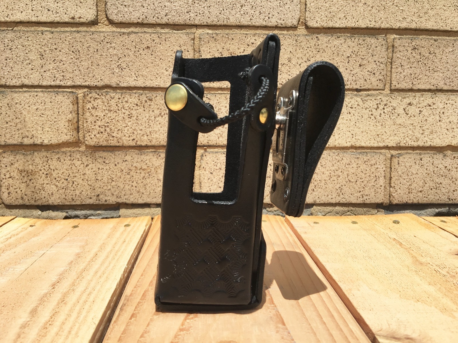 Motorola APX6000/8000 3.5 Hard Leather Two Way Radio Case Holder Holster USA