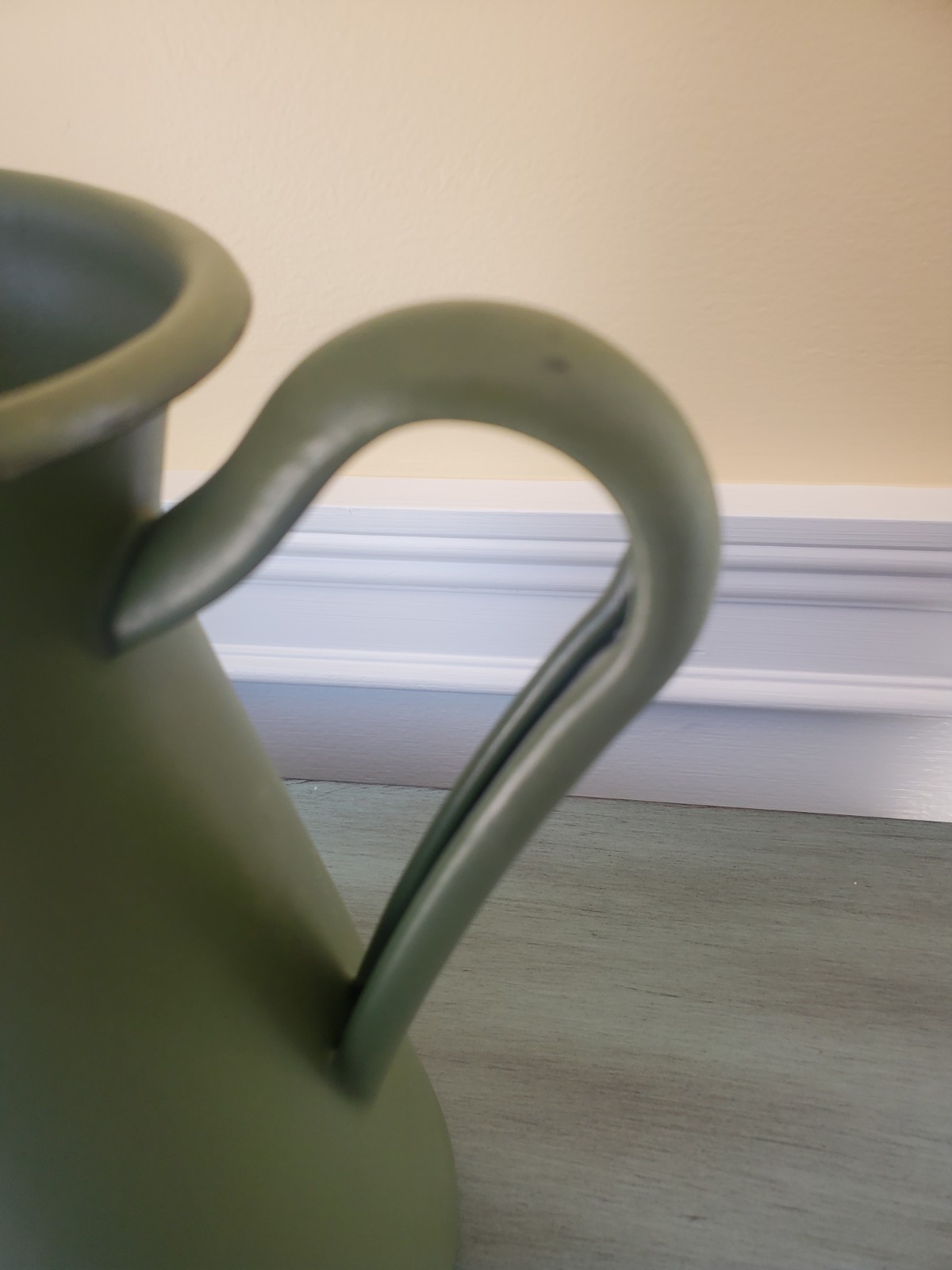 IKEA FARMHOUSE STYLE MATTE GREEN STEEL ENAMEL 9 INCH VASE/JUG