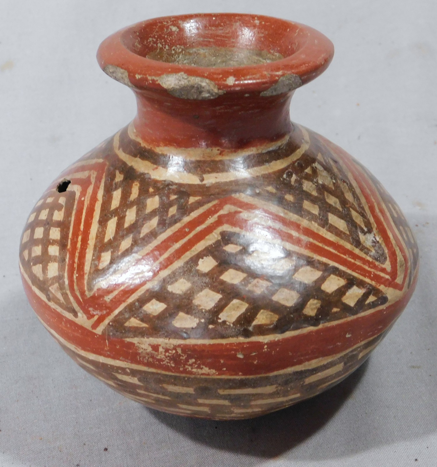 Pre-Columbian Inca slip decorated pot Inca Aribalo ca. 1438-1538 CE Peru Horizon