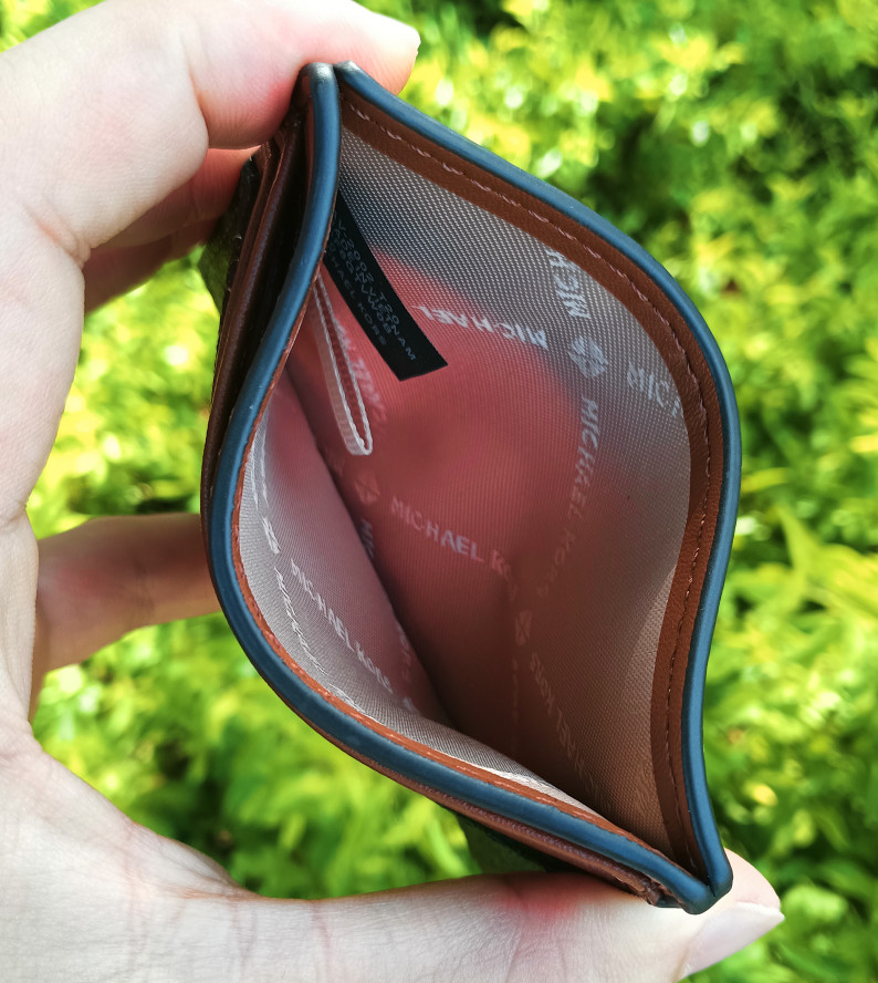 Michael Kors Jet Set Travel Card Holder Wallet Purse Brown Color