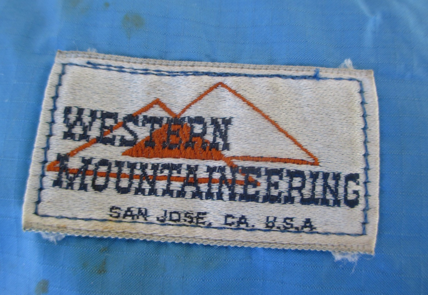 Vintage 1970's Western Mountaineering Middle Bag San Jose CA Down Sleeping Bag