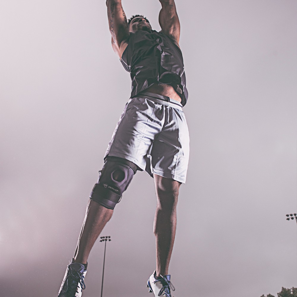 DonJoy Performance Bionic Knee Brace (Camo/Small)