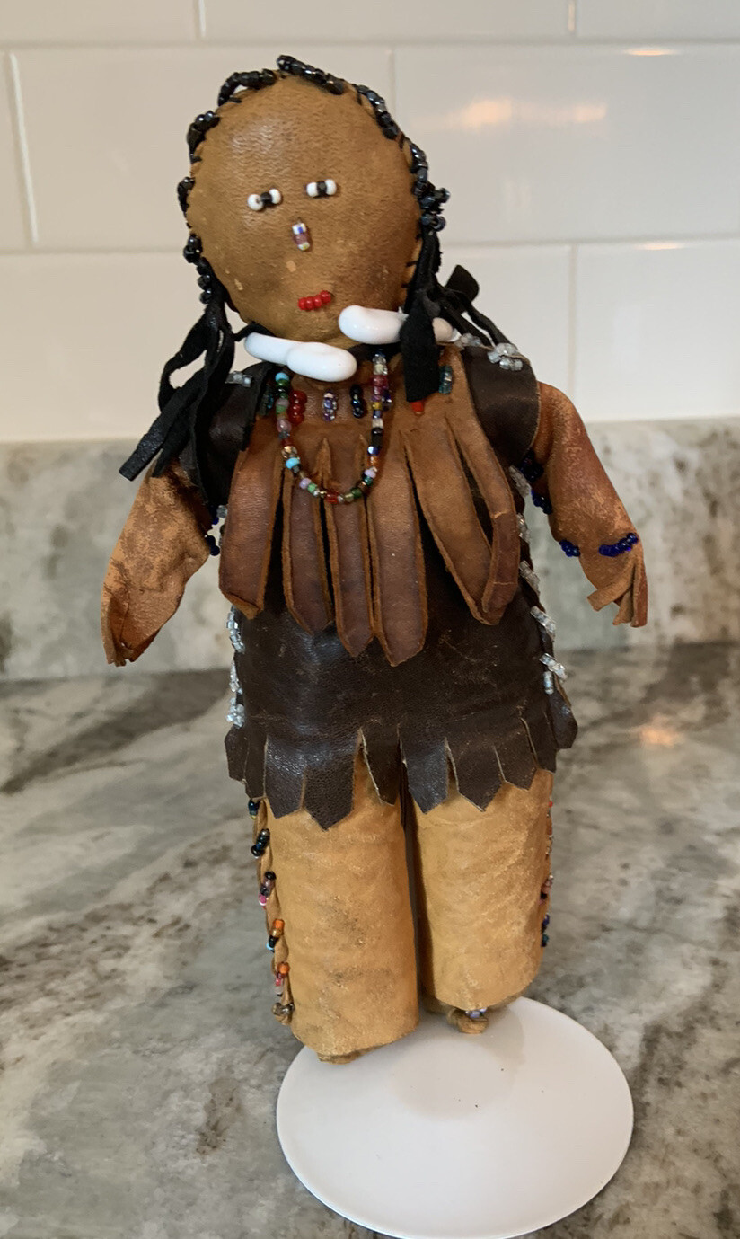 1900-1920 AMERICAN NAVAJO INDIAN HANDMADE 7-1/2” RAG DOLL DEERSKIN + BEADWORK