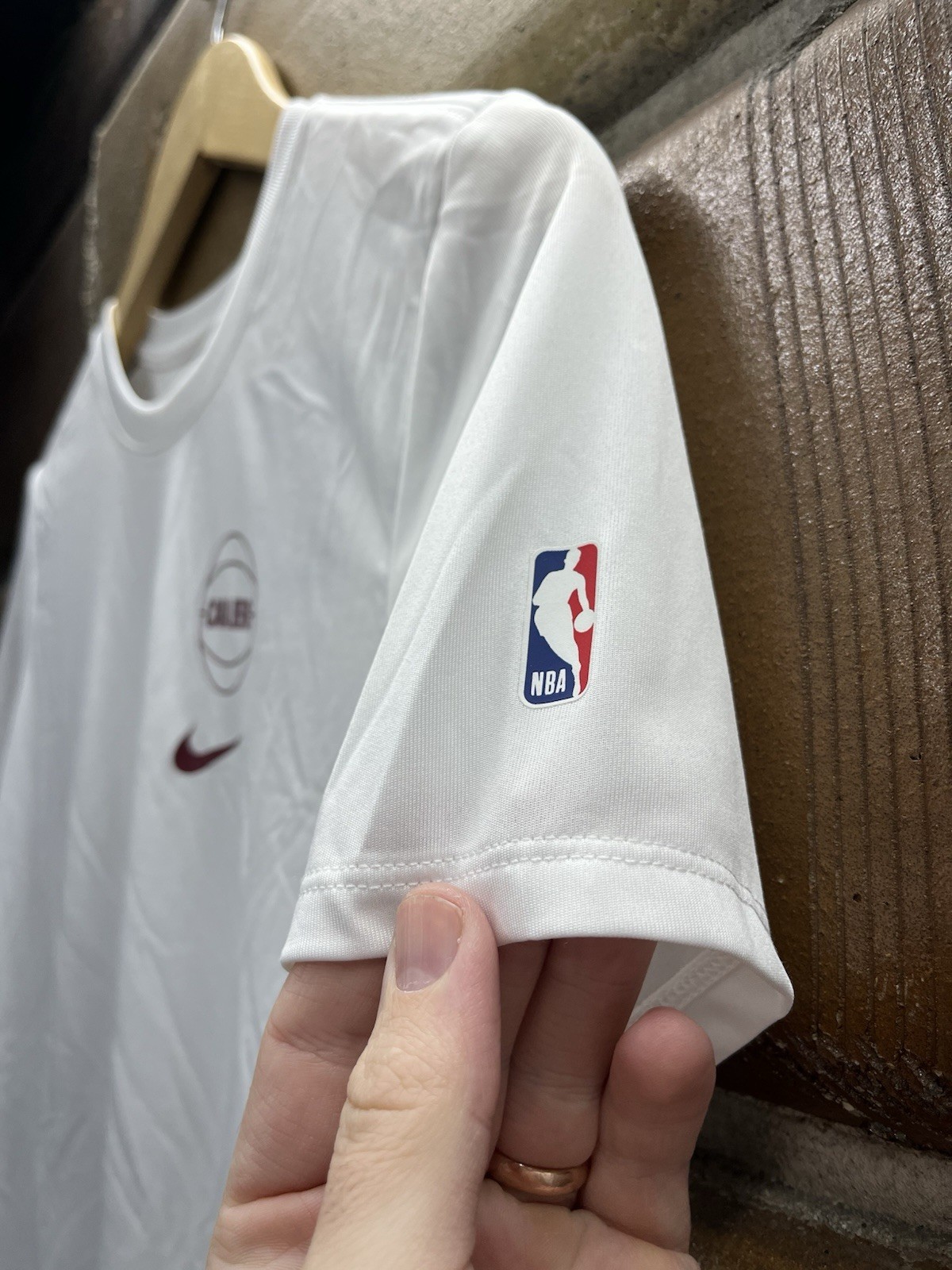 Cleveland Cavaliers NBA Women’s Nike T-Shirt Dri-Fit XS NWT