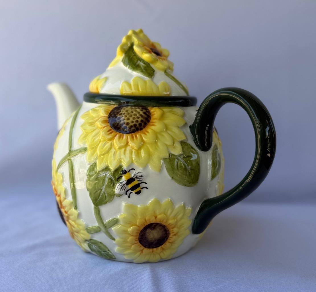 Blue Sky Clayworks Heather Goldminc Hello Yellow Flowers Bees Ceramic Teapot New