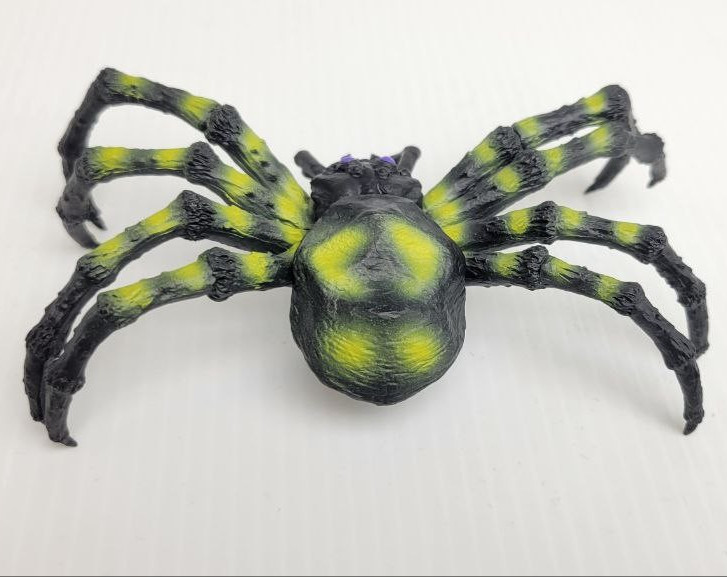 Bandai HG Godzilla Destroy All Monsters Kumonga 1968 Gashapon 5" Wide Figure