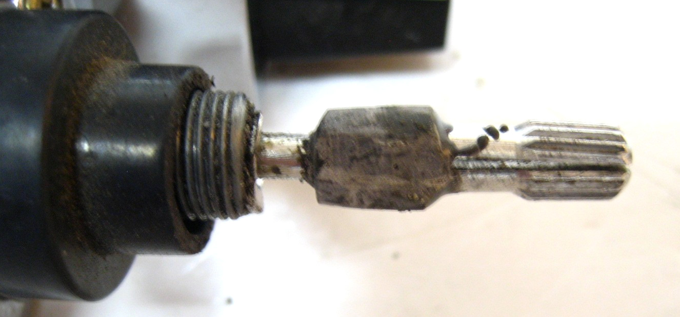 1972 1973 1974 1975 1976 1977 Renault AM-FM Stereo Radio Clean & Works See Video