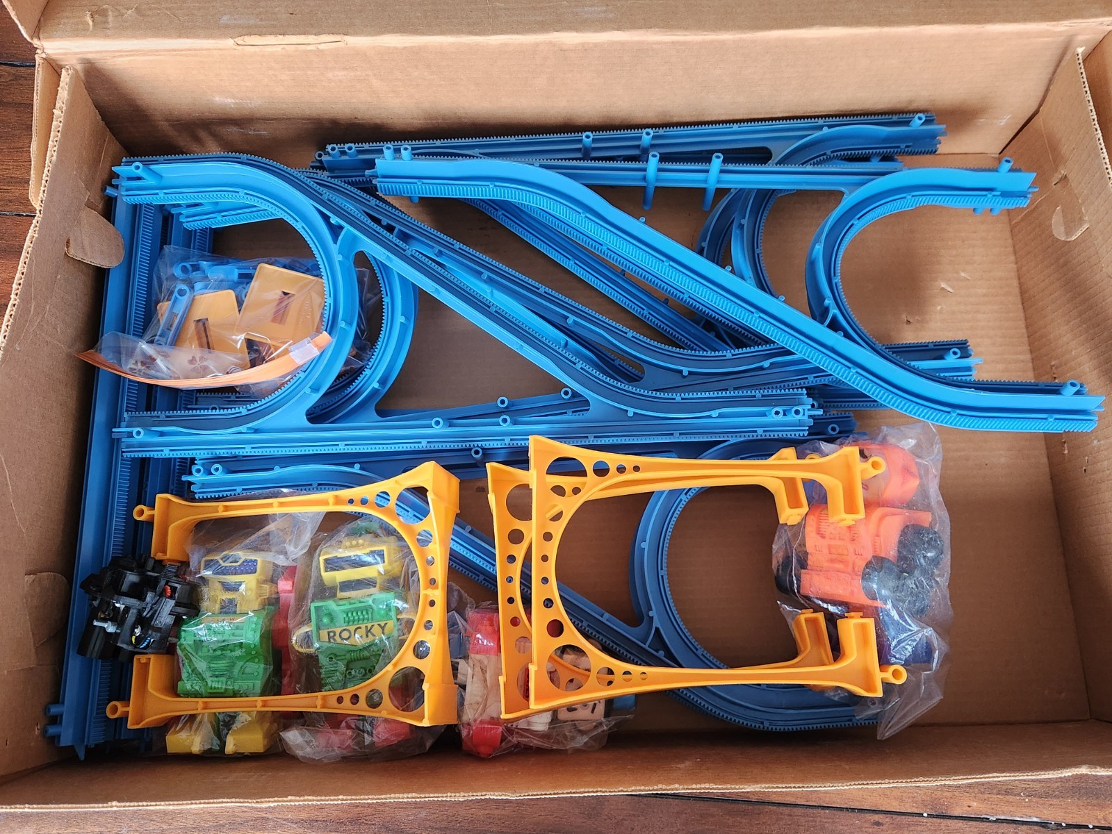 Ding-A-Ling Bridge Set 4 Robots 1971 Topper Toys Rare Working Metal Cam Powerpak