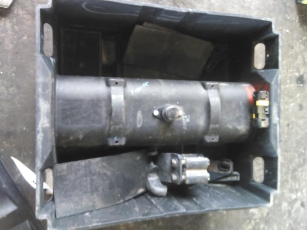 Replaces NA 2016 FREIGHTLINER CASCADIA 125 BATTERY BOX 3799725