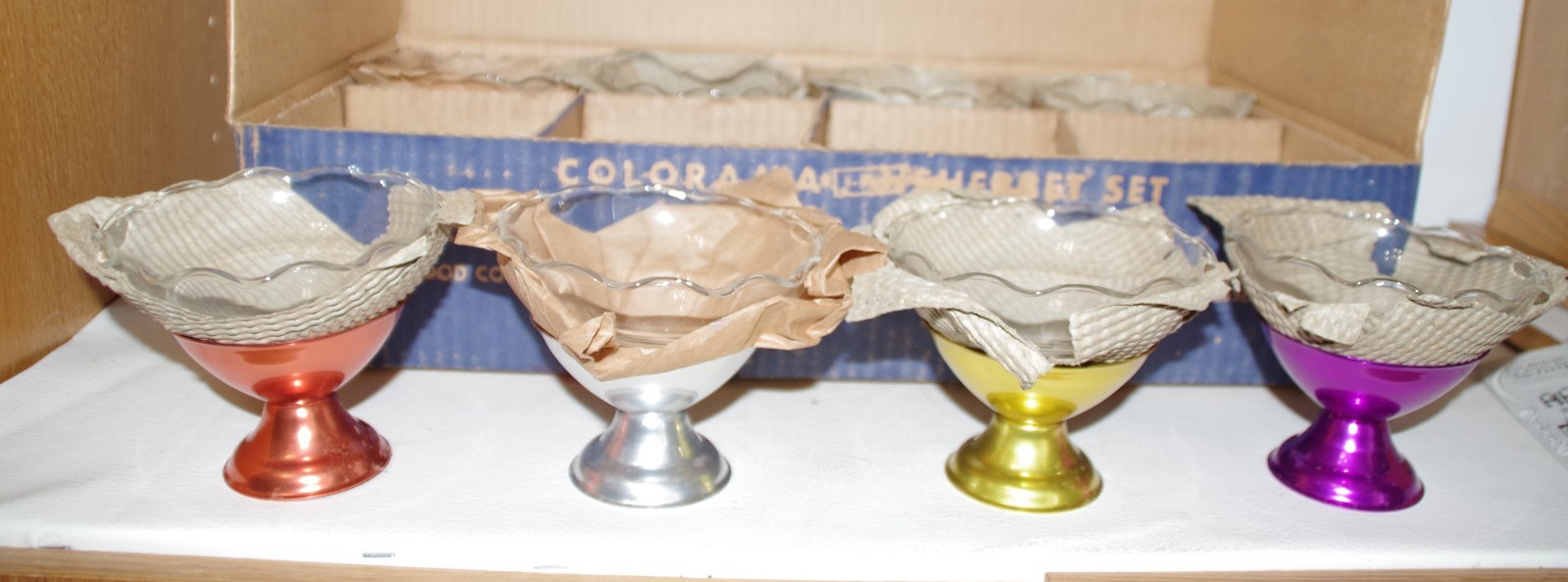 MCM SET 8 PC COLORAMA SHERBERT SET ORIG STORE DISPLAY BOX EXC. NOS ALUMINUM