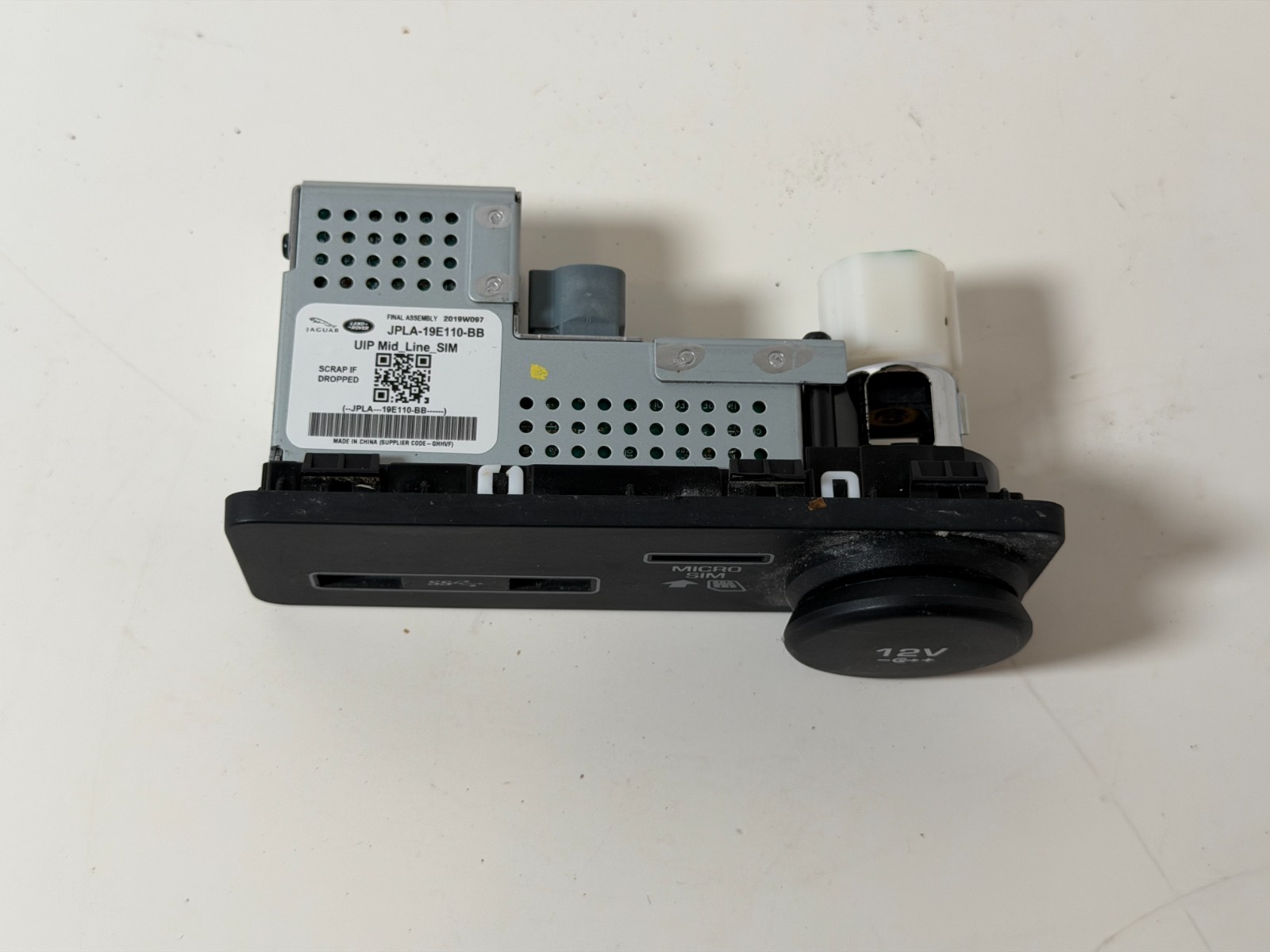 2019 LAND ROVER RANGE ROVER VELAR USB PORT MODULE | OEM JPLA-19E110-BB