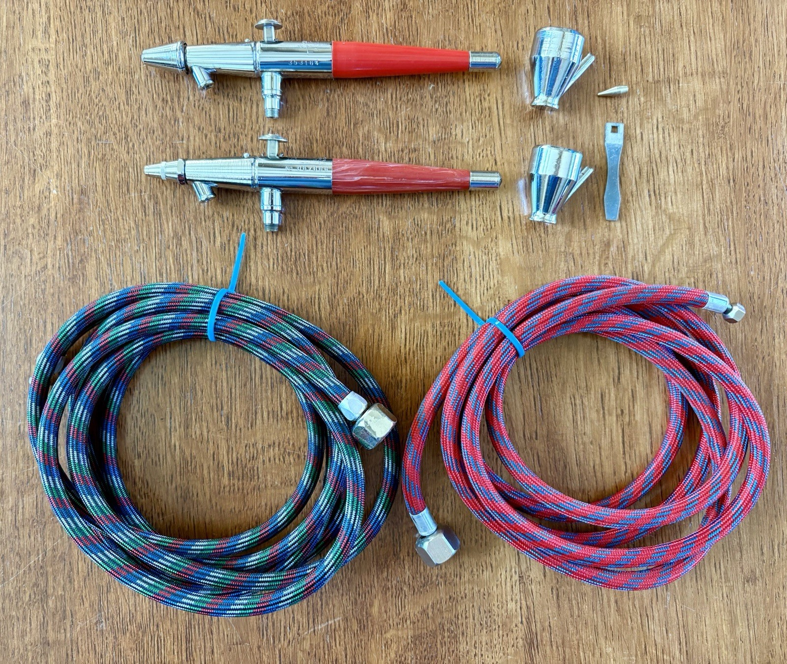 Set of 2 Paasche VL Airbrushes with Hoses