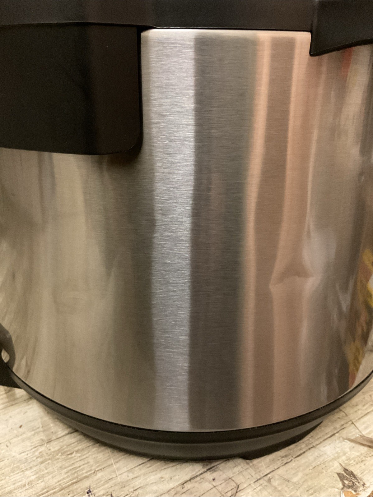 🏯 Instant Pot Electric Pressure Cooker 8 Qt ( 1500 W)🆕AS SHOWN