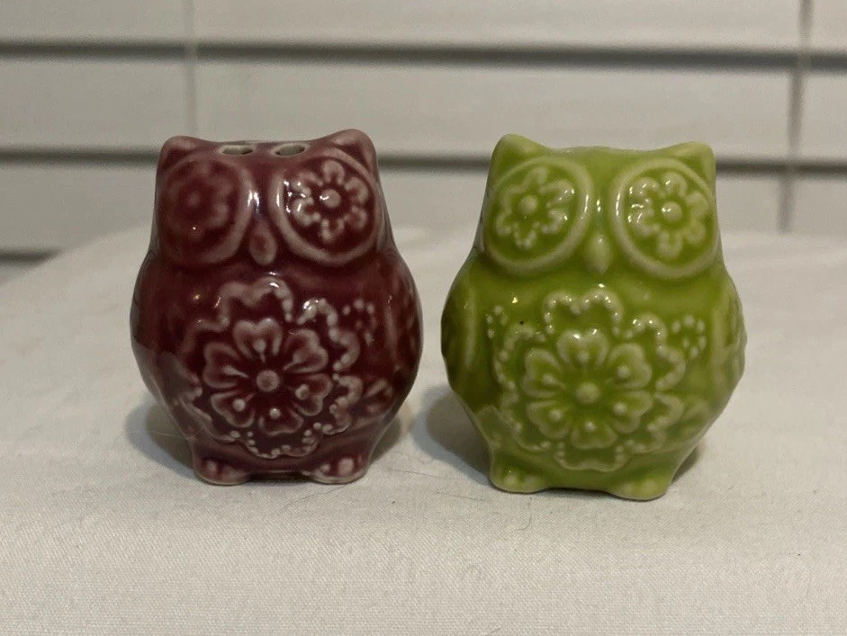 Owl Salt & Pepper Shakers Ceramic Boho Reto Green & Maroon .75 Inches