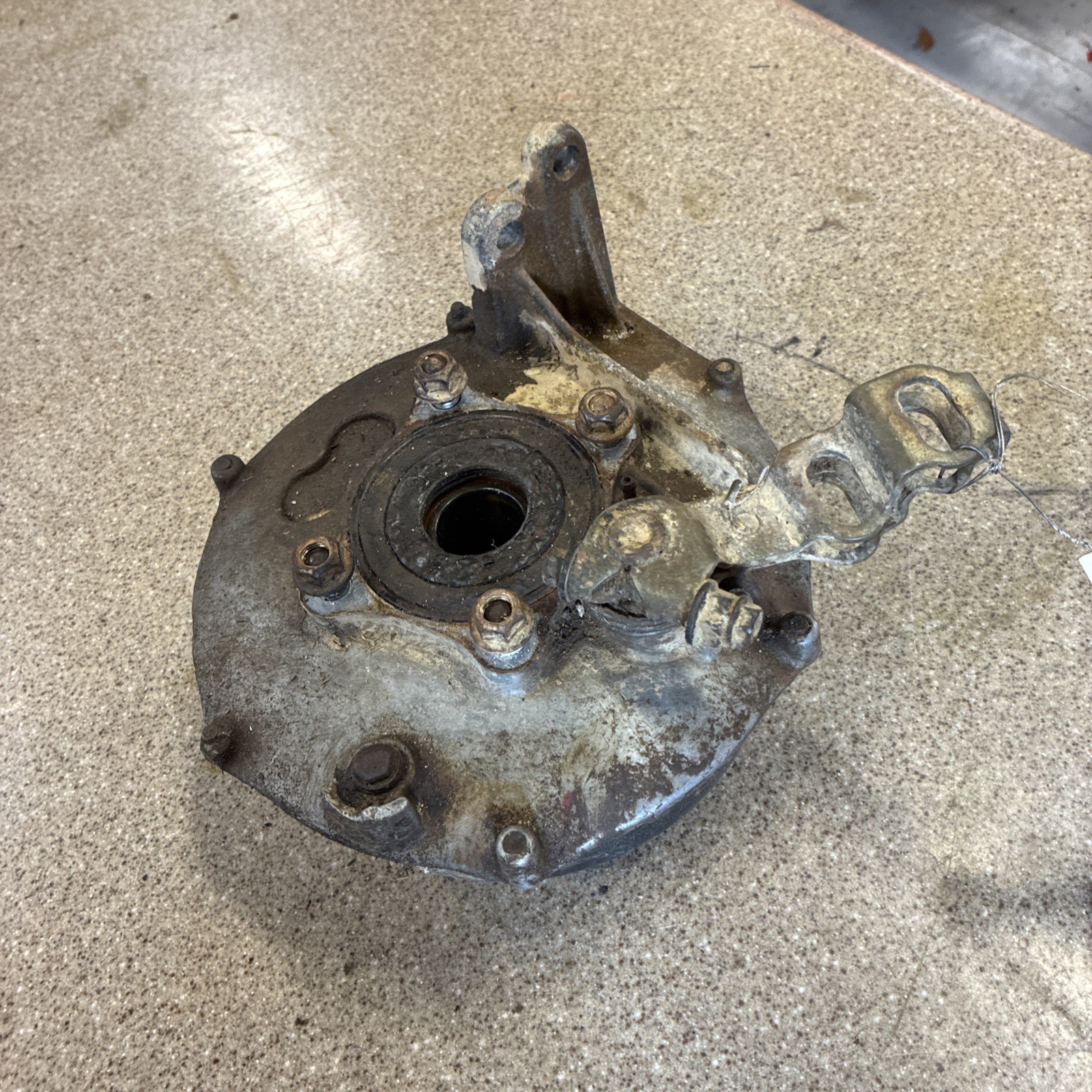 01 Honda TRX 350 Rancher FE Rear Brake Plate 43010-HN5-670 Drum Assembly