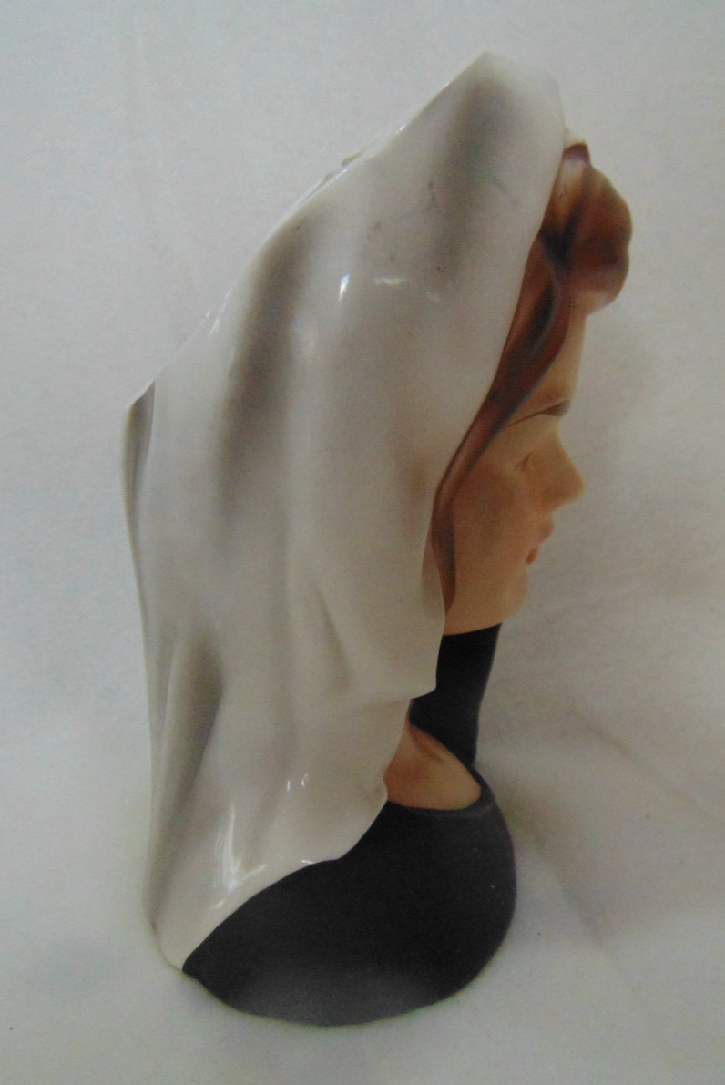 Beautiful Jackie Kennedy 1964 Inarco head vase, good cond., free U.S. shipping