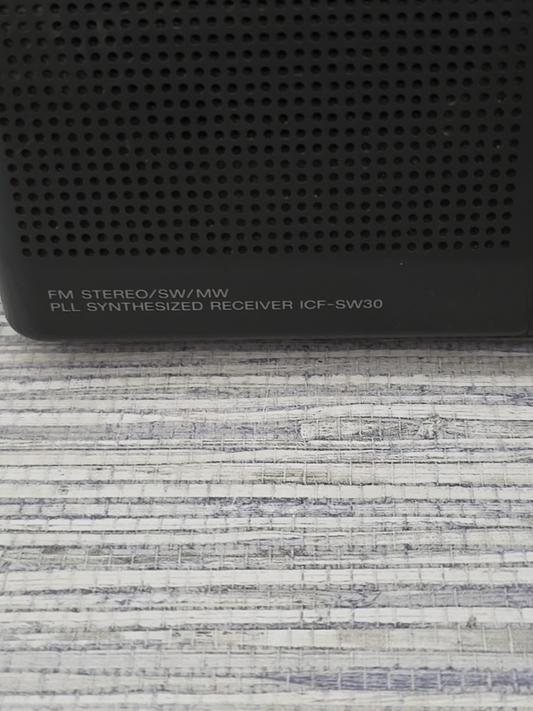 Sony ICF-SW30 FM Stereo SW/MW PLL Synthesized Receiver- Early Sony 12 Band Model