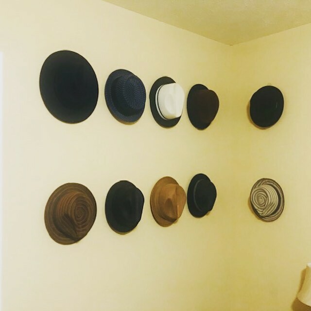 Hidden Hat Hangers -10 Pack - Black Barnwood - Holder Rack Hook Wall Display