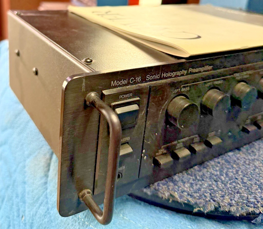 Carver Model C-16 Sonic Holography Stereo Preamplifier With Manual, Works
