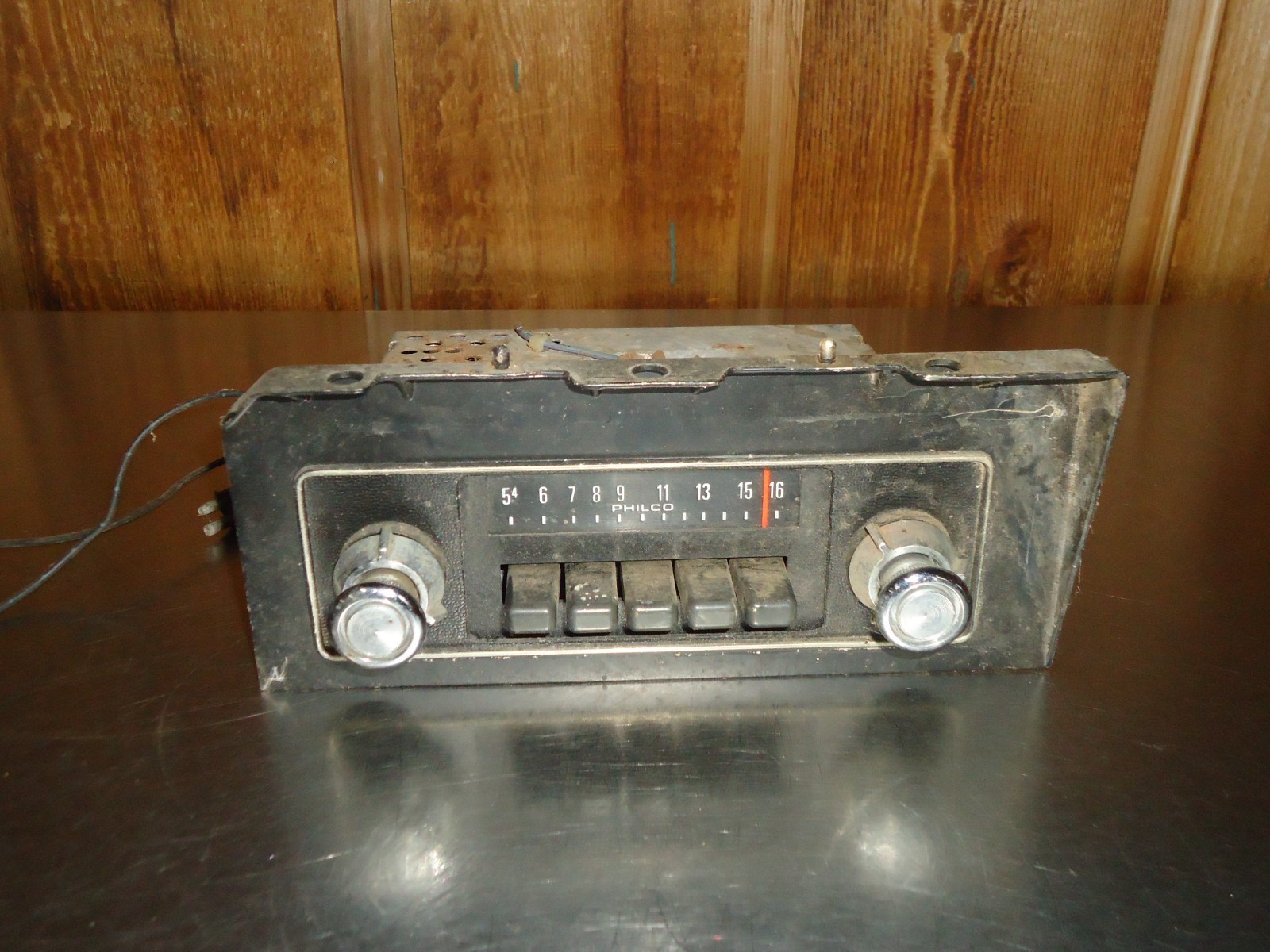 OEM Philco Push Button AM Radio w/ Face Bezel 1974 1975 1976 1977 Ford Maverick