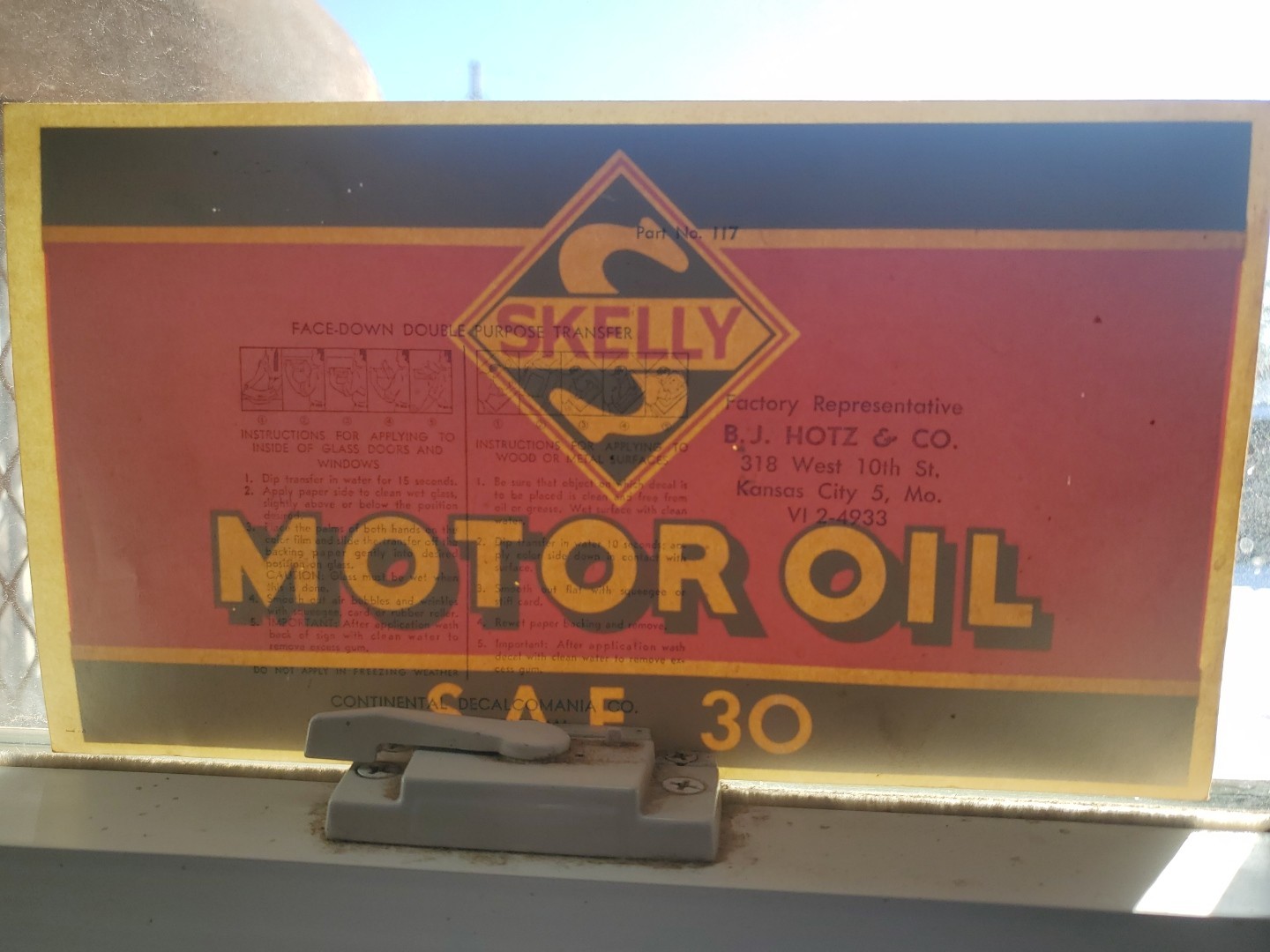 Vintage Waterslide Skelly Motor Oil SAE 30 Decal Original