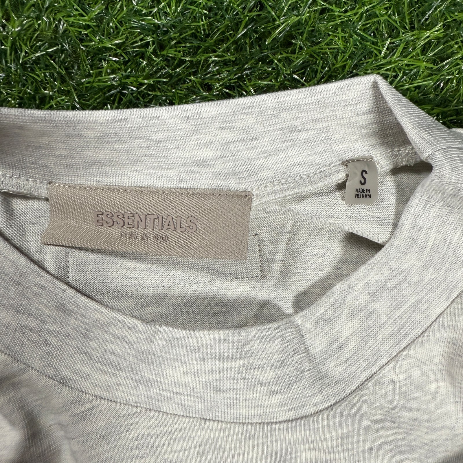 Fear of God Essentials T-Shirt SS22 Light Oatmeal - 100% Authentic (XS-XL)