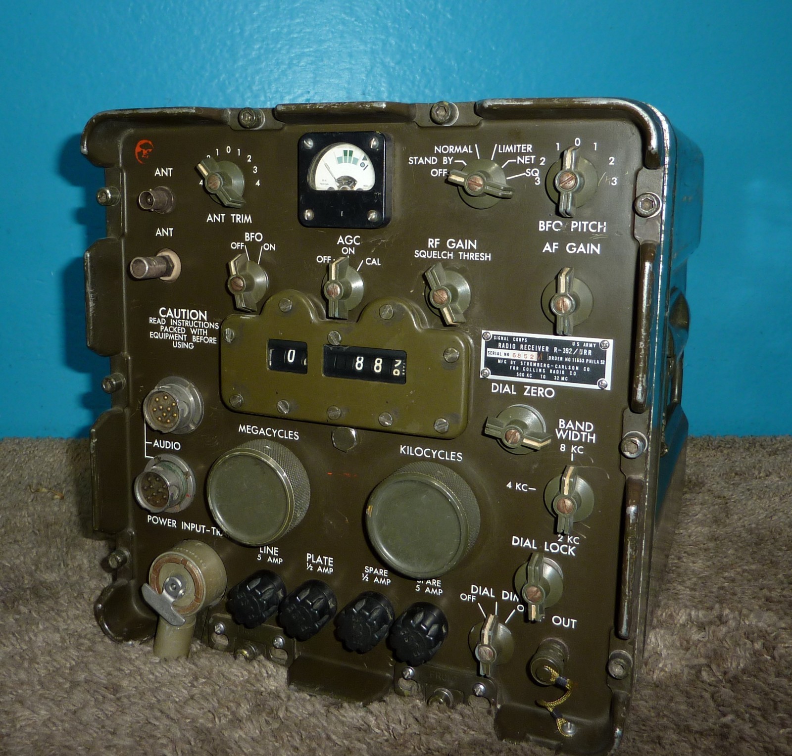 US Army Signal Corps R-392/URR Radio Receiver Stromberg Carlson
