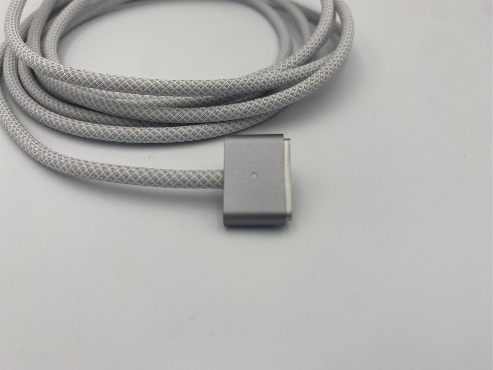 Genuine Apple USB-C to MagSafe 3 Space Gray Cable (2 m) - A2363 MW623AM/A - New