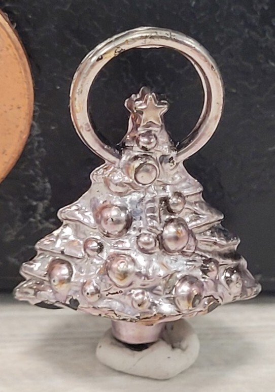 Vintage plastic Chrome CHRISTMAS TREE gumball charm prize jewelry