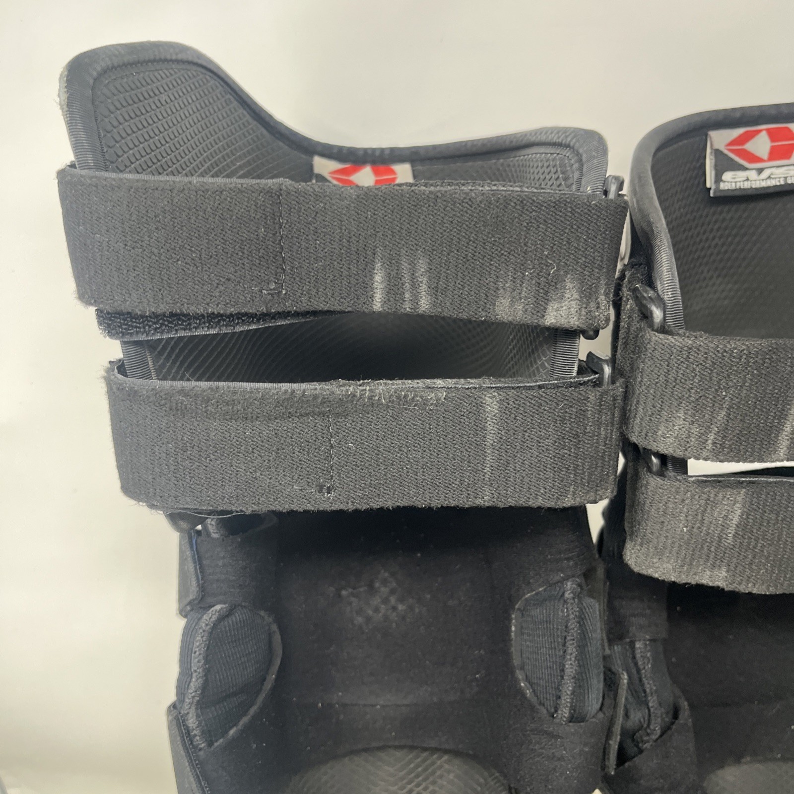 EVS RS7 Pair Left & Right Adult Size XL Large Knee Braces Protector Motorcross