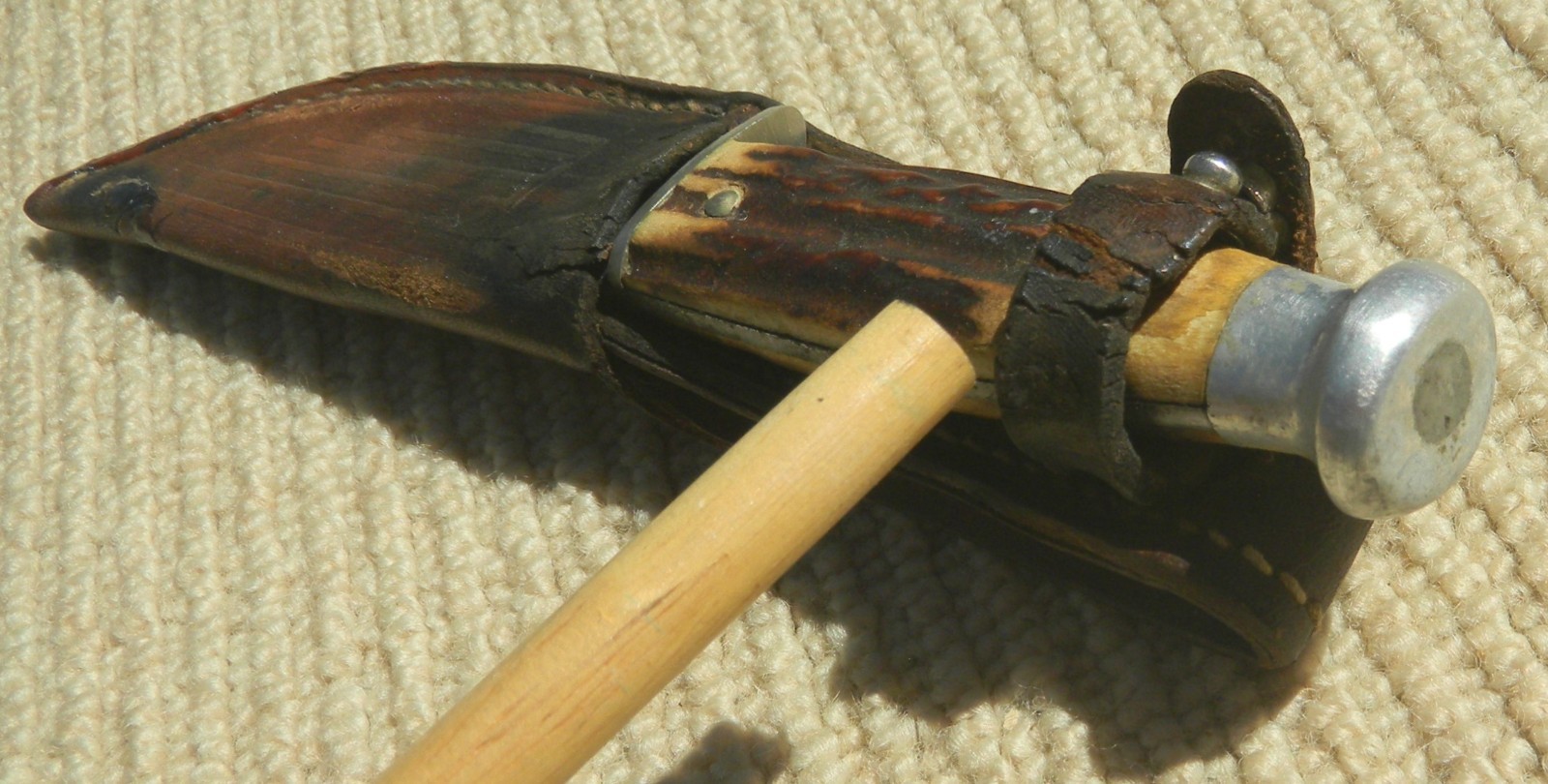 Case Fixed Blade Hunting ,Trapping , Hiking, Camping Knife with Sheath Vintage