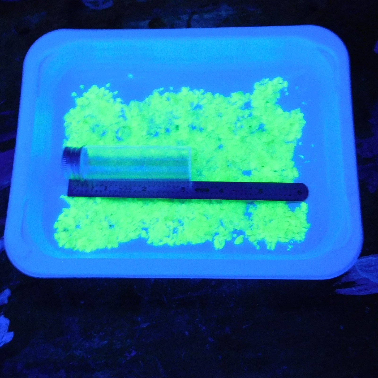 Lot of 2 vials Crushed blacklight Glowing UV Uranium Glass large Vial