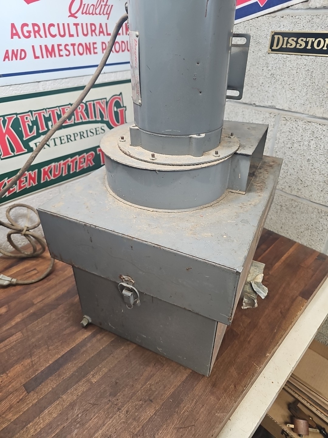 S16- Small shop vintage Torit Dust Collector Model M.C. 301