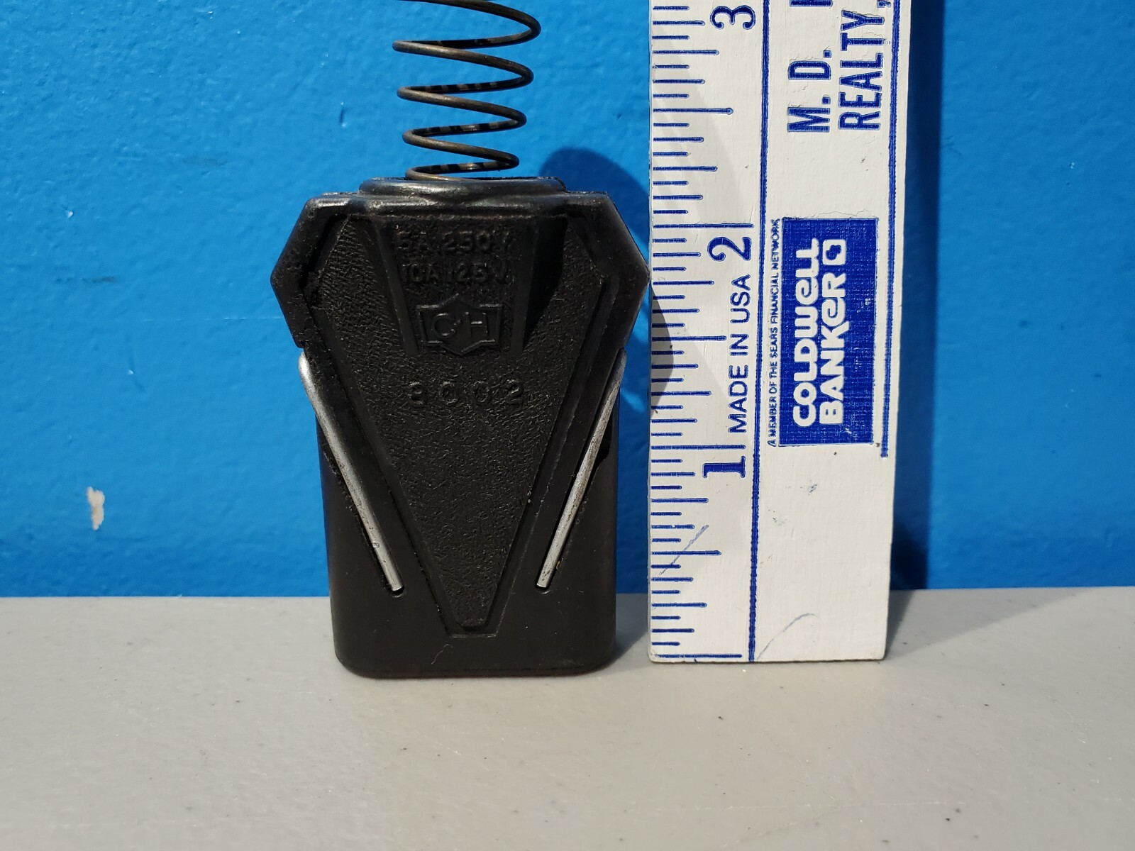 Vintage Small Appliance Cord Plug End 2-Prong Bakelite C-H