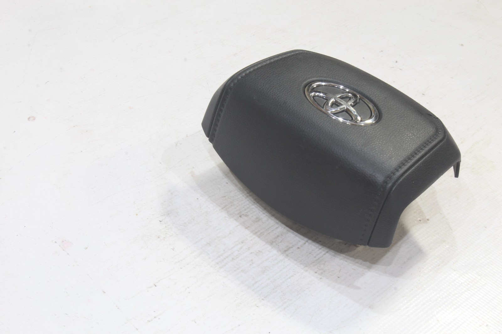 2022 2023 2024 TOYOTA TUNDRA DRIVER LEFT WHEEL AIRBAG (BLACK) OEM AIR BAG