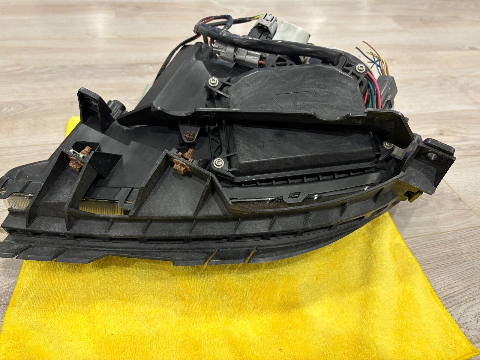 2004 - 2008 Mazda RX8 Headlights xenon HID left and right used oem