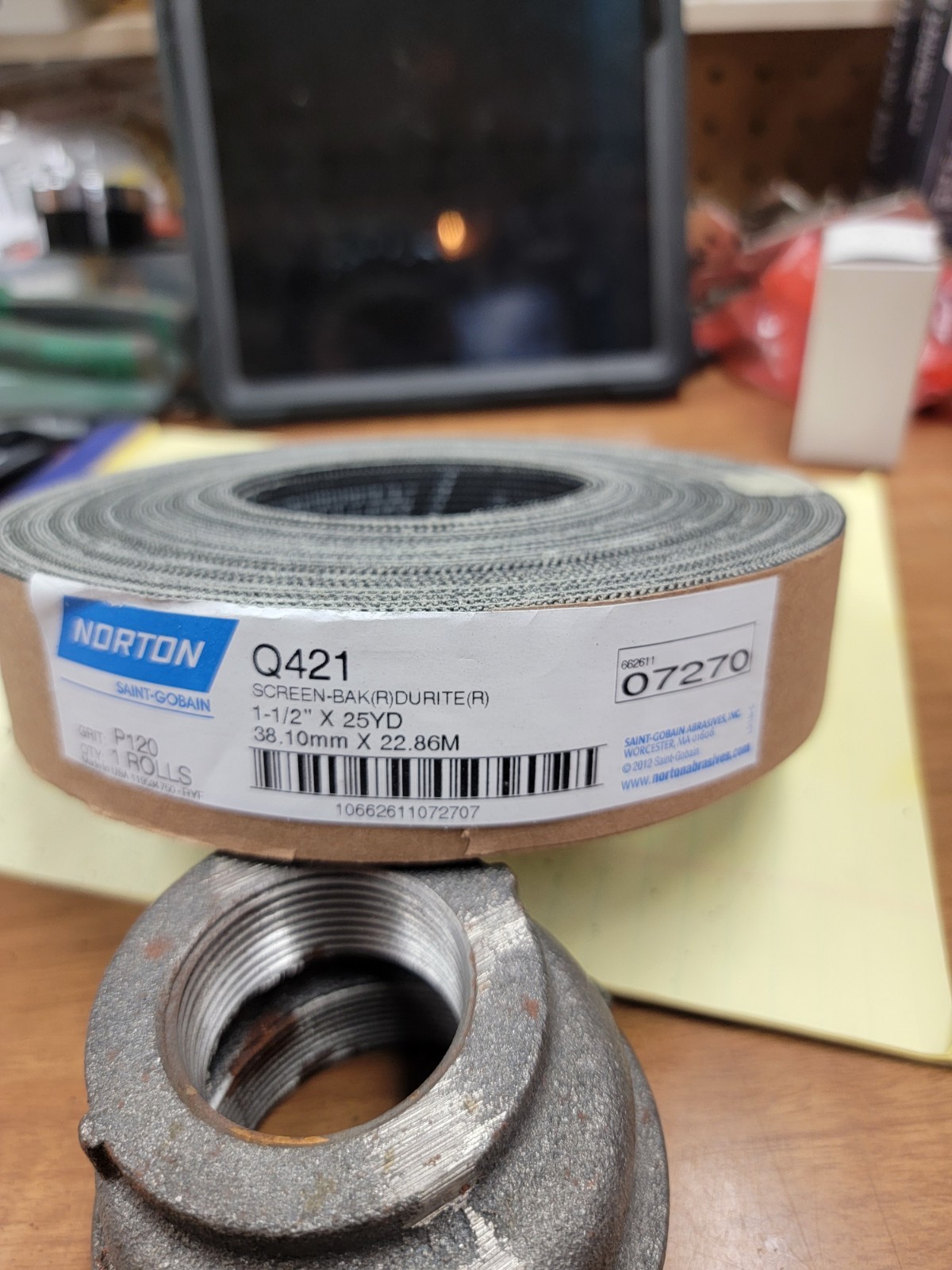 NORTON #662611072707 Q421 P120 GRIT 1-1/2" x 25 yds. TAPE ROLL. 4F881, Silicone