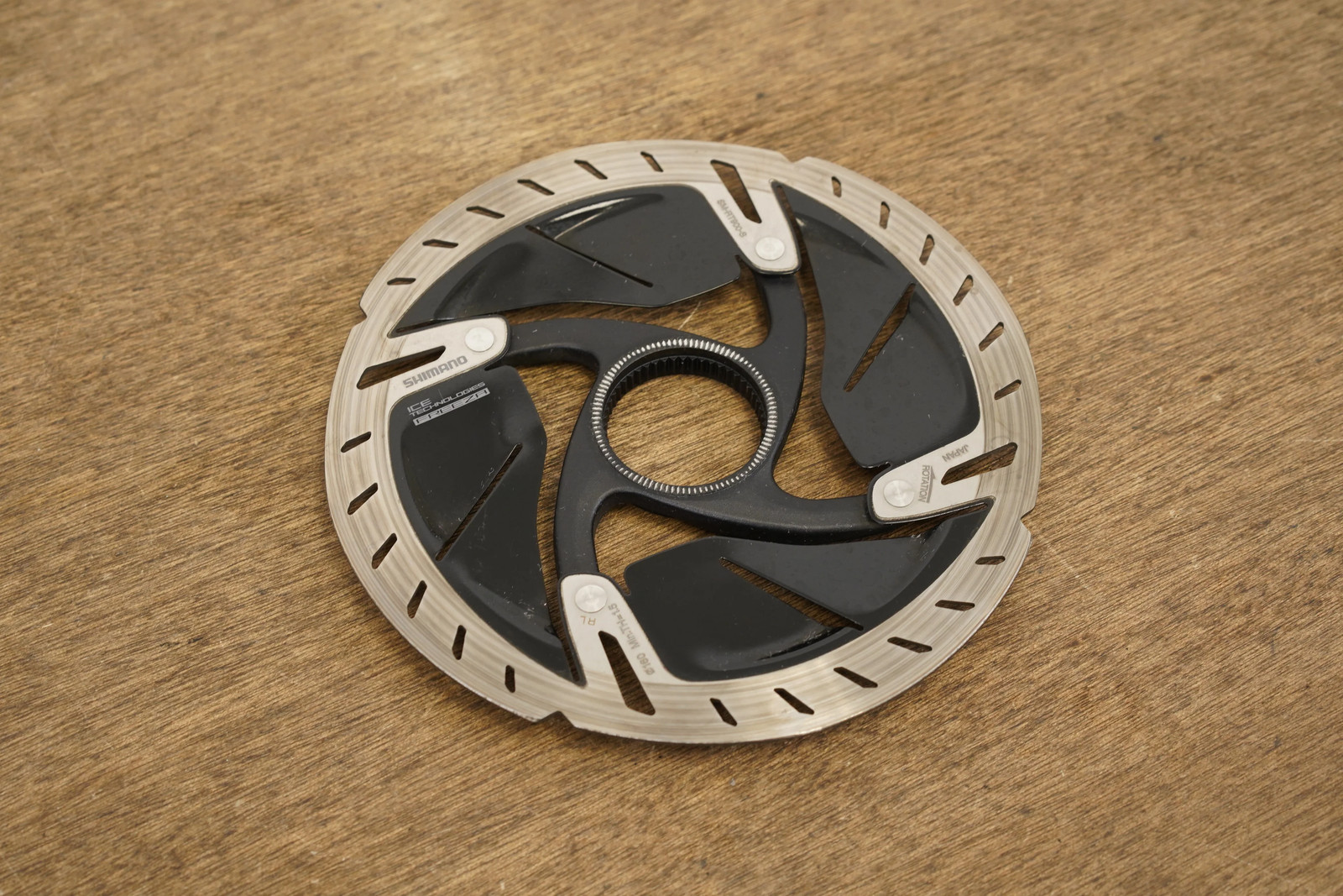 (1) 160mm Shimano Dura-Ace SM-RT900-S Center Lock Disc Brake Rotor