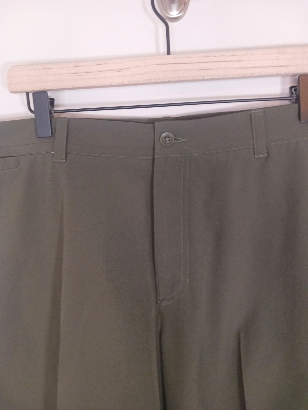 Nike Golf Standard Fit Dri-Fit Athleisure Stretch Green Men's Shorts Size 40