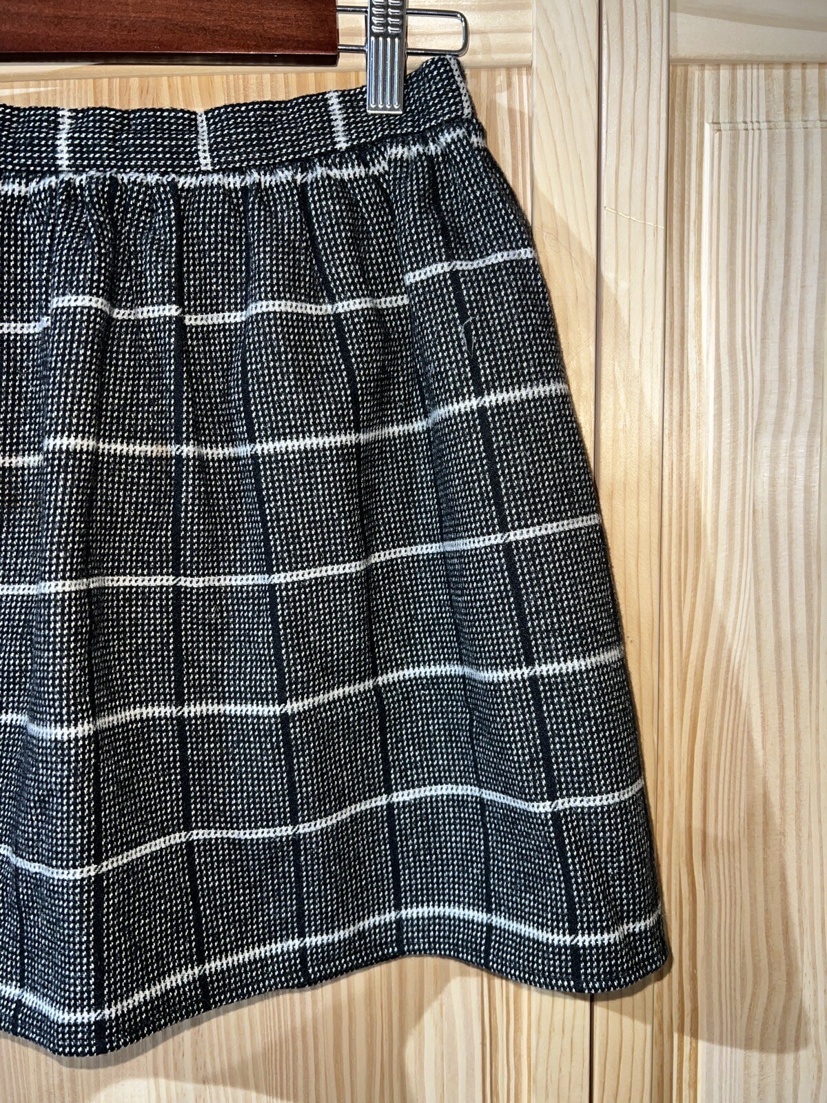 URBAN RENEWAL Wool Blend Plaid Black Mini Skirt Size 10 Lined NWOT