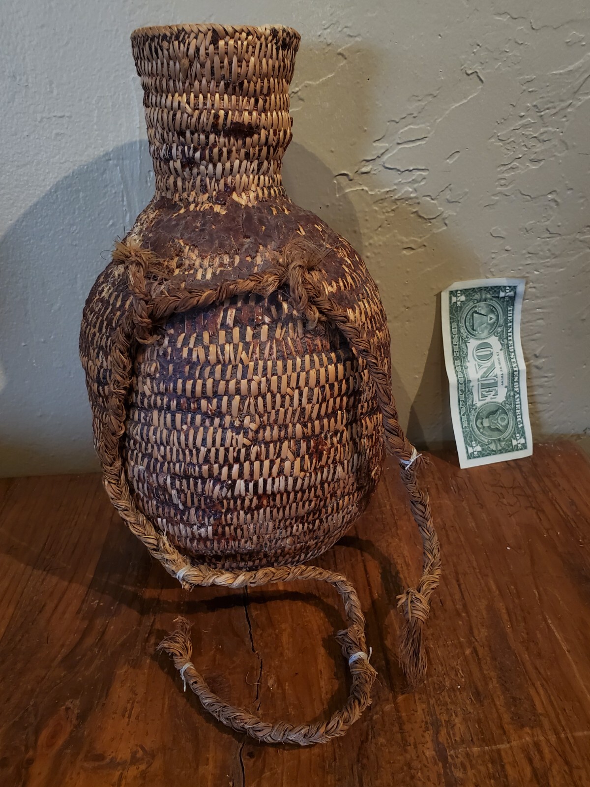 Antique OLD Native American Indian Paiute APACHE water tus basket 19th c.