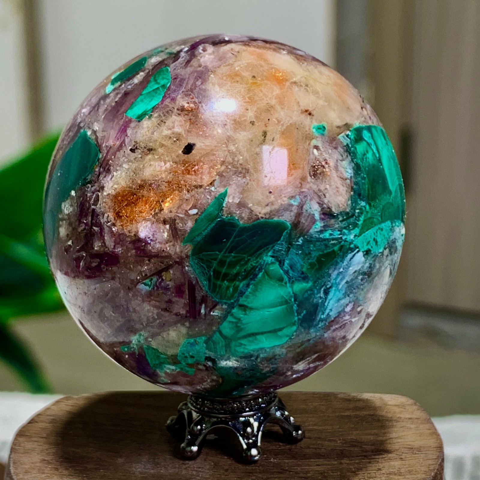 127G Newly discovered rare malachite purple mica symbiotic sphere restoration